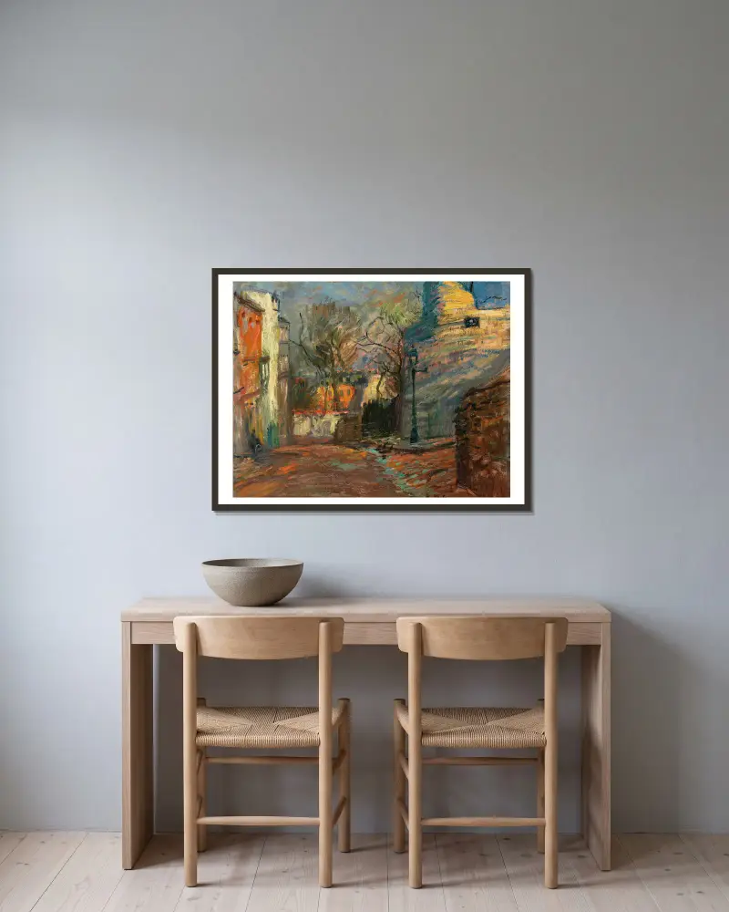 Gata i Montmartre av Raoul Dufy inramad på en vägg