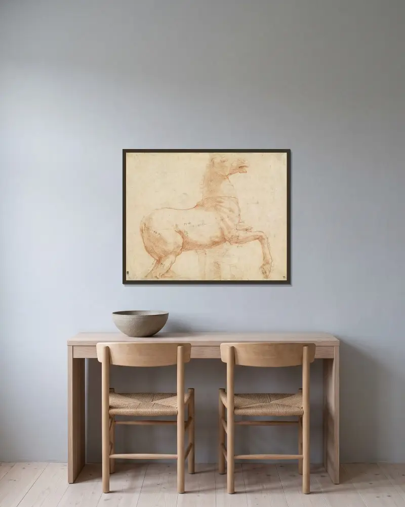 Ein Marmorpferd auf dem Quirinal (Recto) von Raphael gerahmt an einer Wand