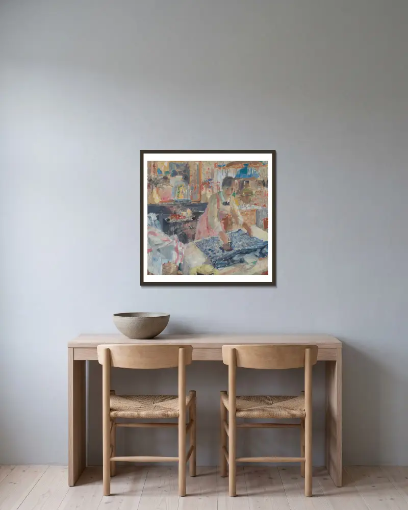 Frau beim Bügeln von Rik Wouters gerahmt an einer Wand