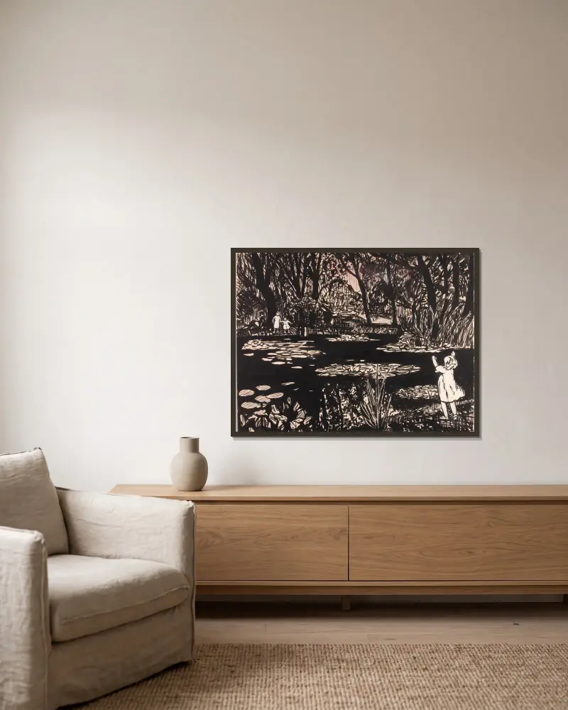 Untitled (Lily Pond) – nr 5 av Henry Lyman Saÿen inramad på en vägg