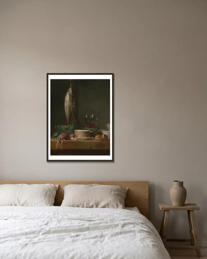 Stillleben mit Fisch, Gemüse, Gougères, Krügen und Karaffen auf einem Tisch von Jean Siméon Chardin gerahmt an einer Wand