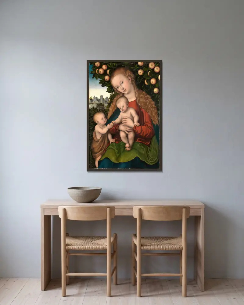 Madonnan med barnet och Johannes under äppelträdet av Lucas Cranach the Elder inramad på en vägg