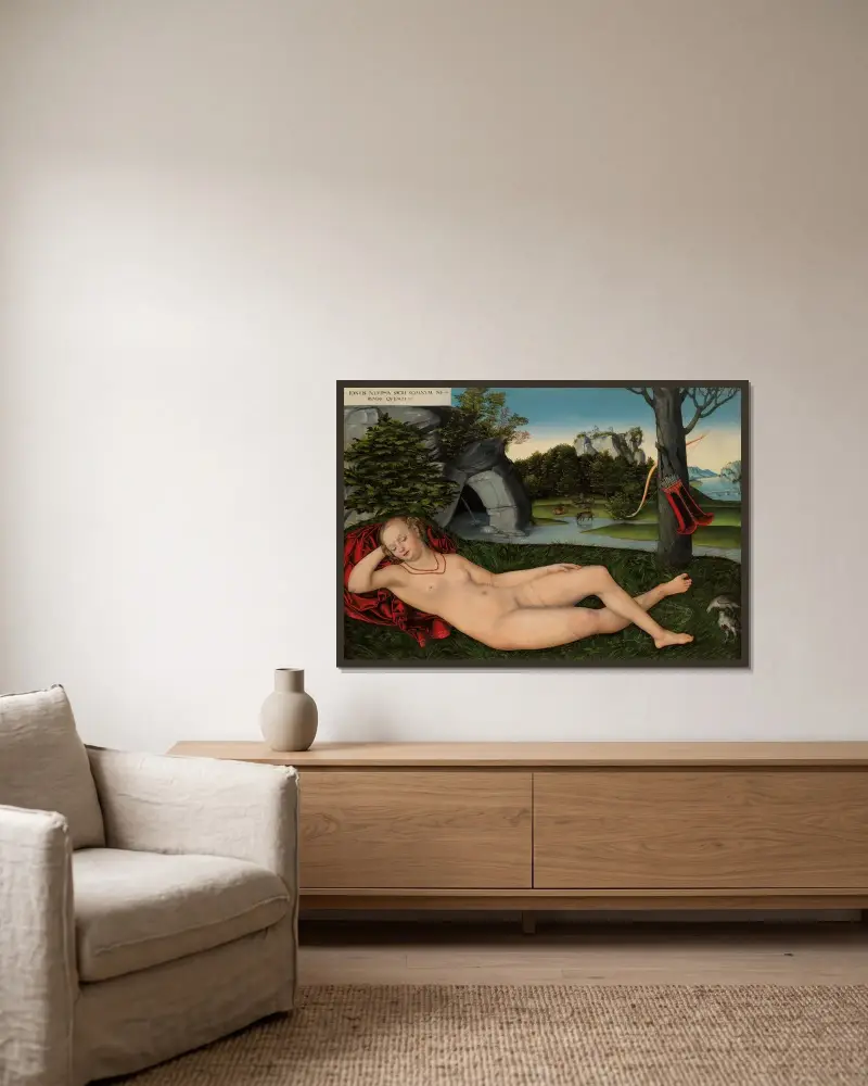 Die Nymphe der Quelle von Lucas Cranach the Elder gerahmt an einer Wand