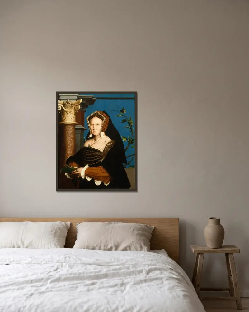 Mary, Lady Guildford von Hans Holbein The Younger gerahmt an einer Wand
