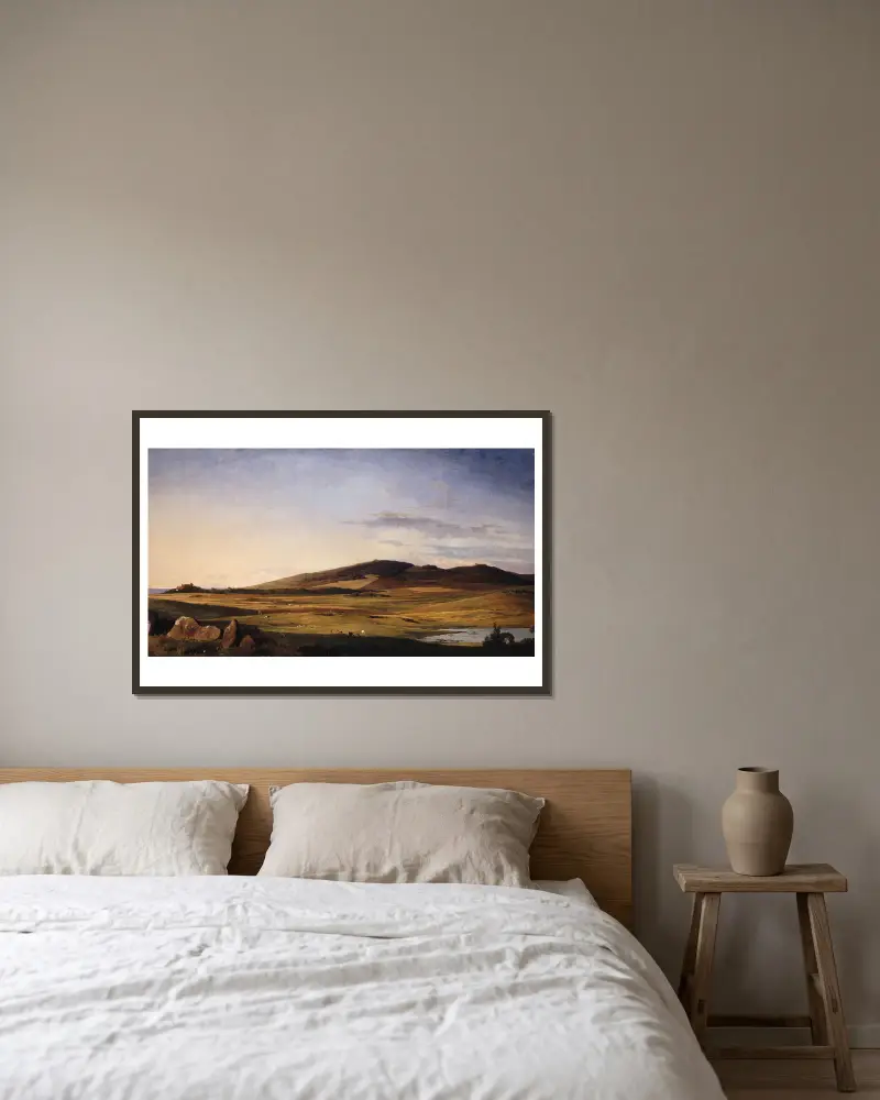 Seeländische Landschaft. Blick von Bjerresø Mark auf Vejrhøj und Schloss Dragsholm von Johan Thomas Lundbye gerahmt an einer Wand