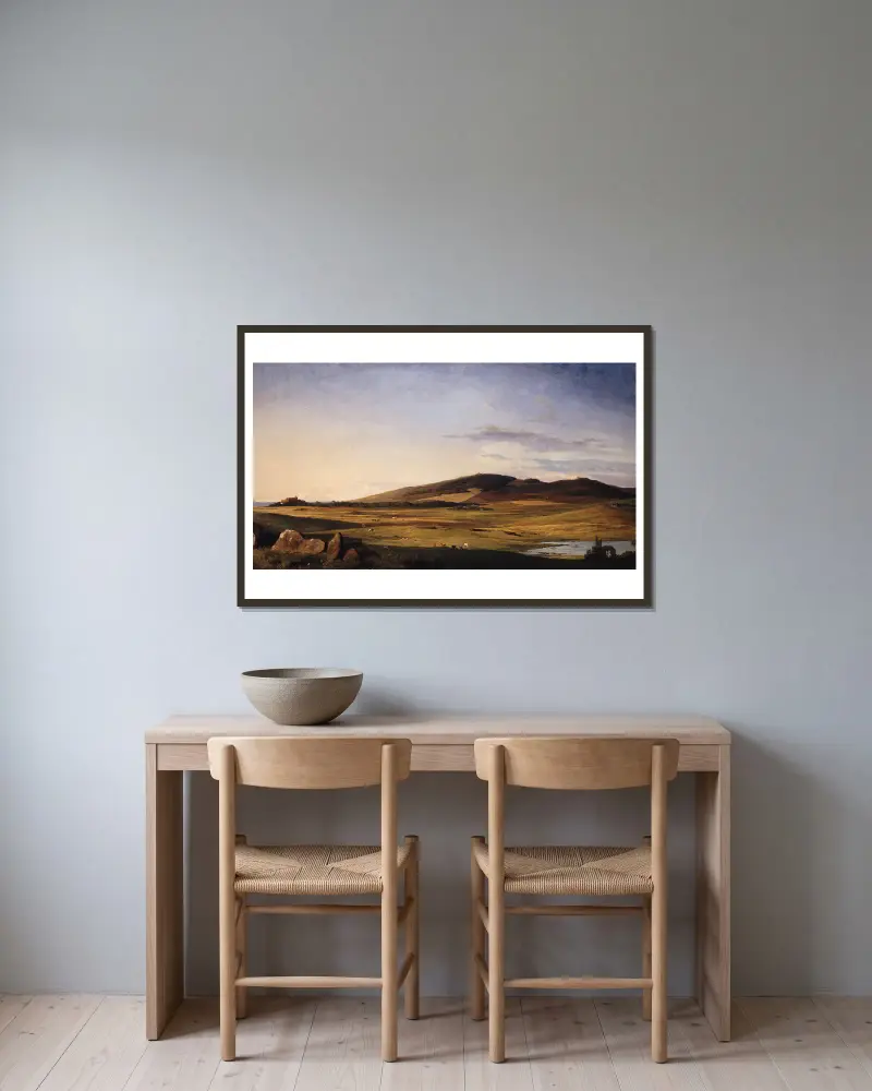 Seeländische Landschaft. Blick von Bjerresø Mark auf Vejrhøj und Schloss Dragsholm von Johan Thomas Lundbye gerahmt an einer Wand