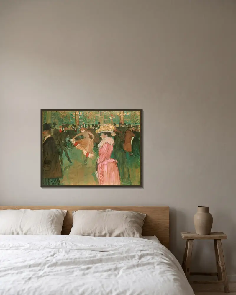 På Moulin Rouge – Dansen av Henri de Toulouse-Lautrec inramad på en vägg