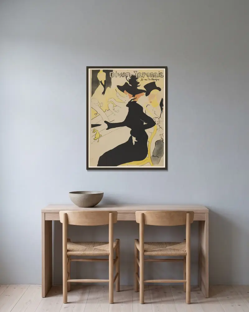 Divan japonais, Henri de Toulouse-Lautrec w ramie na ścianie
