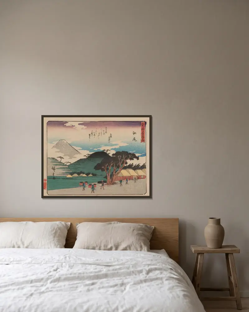 De femtiotre stationerna på Tōkaidō, plansch 19 av Utagawa Hiroshige inramad på en vägg