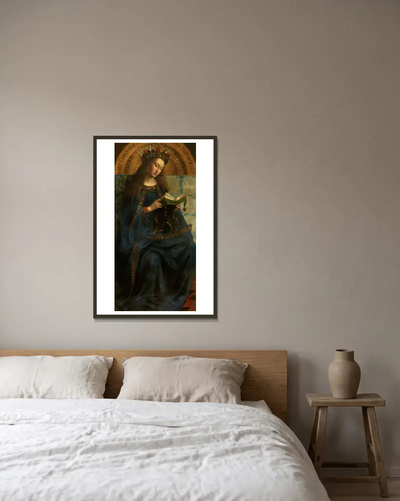 Mary av Jan van Eyck inramad på en vägg