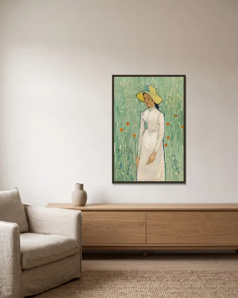 Mädchen in Weiß von Vincent van Gogh gerahmt an einer Wand