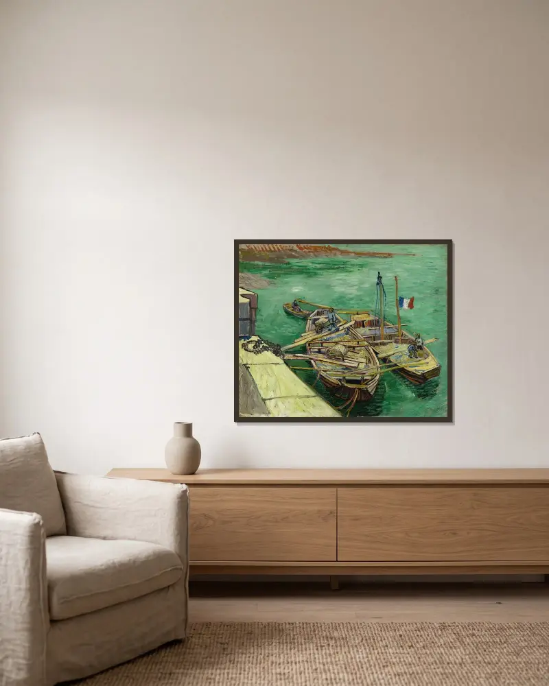 Nábřeží s muži vykládajícími písek z člunů, Vincent van Gogh v rámu na stěně