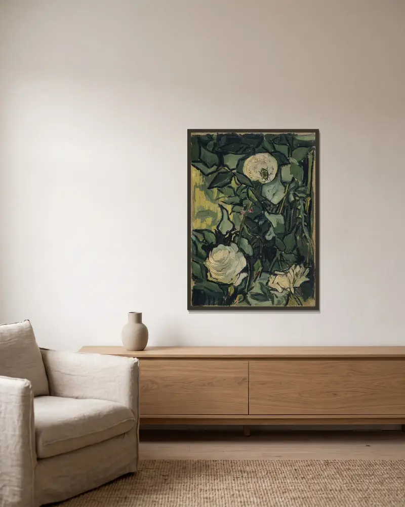 Roses, 1890 – nr 3 av Vincent van Gogh inramad på en vägg