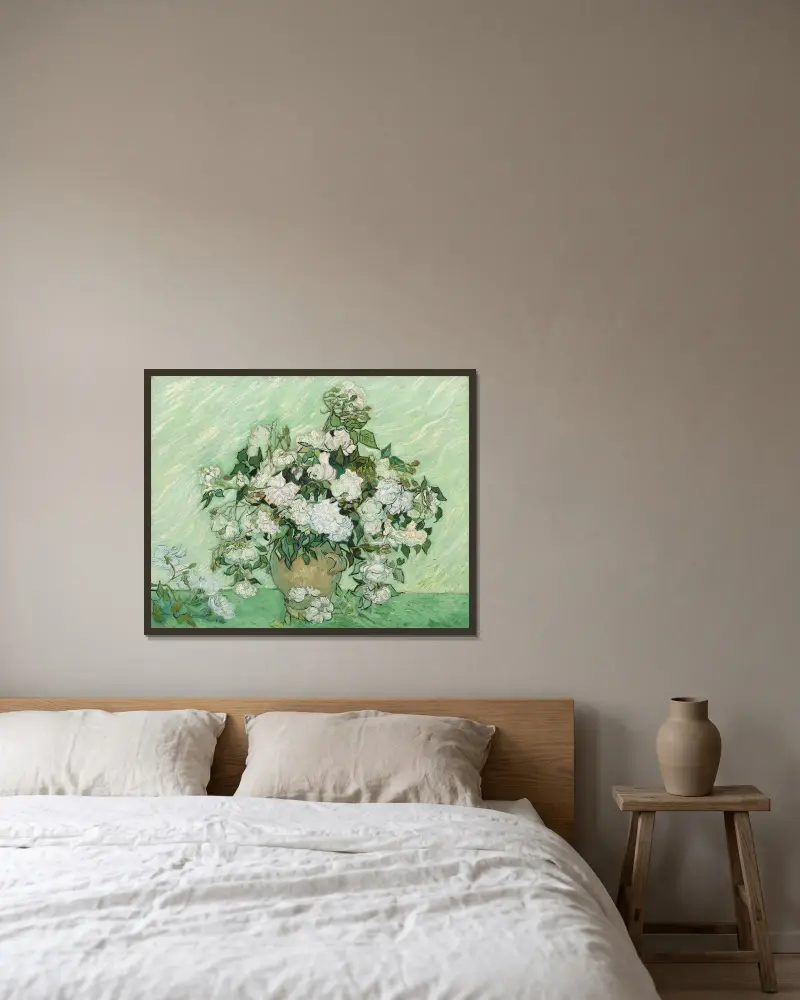 Roses, 1890 – nr 1 av Vincent van Gogh inramad på en vägg