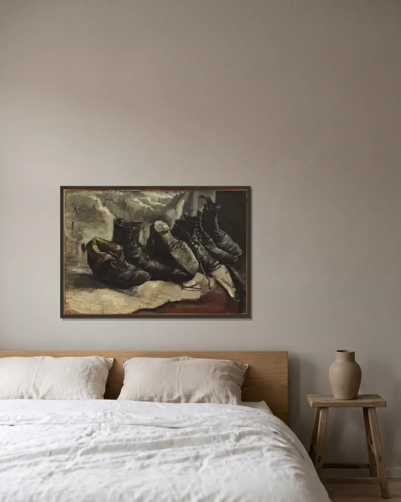 Drei Paar Schuhe von Vincent van Gogh gerahmt an einer Wand