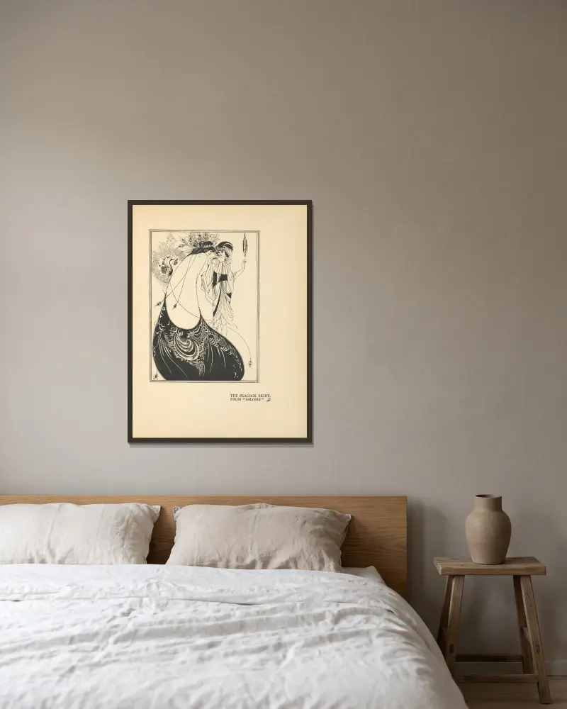 Påfågelsjalen. Ur ”Salome” – nr 1 av Aubrey Vincent Beardsley inramad på en vägg