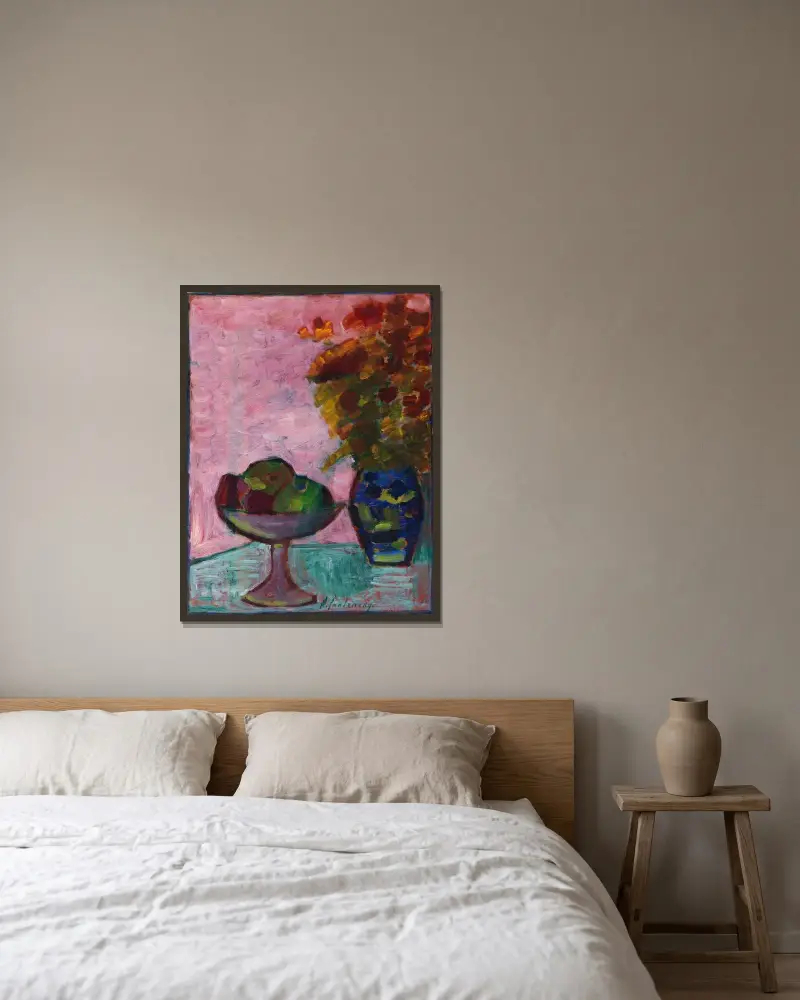 Stilleben med fruktskål och blomvas av Alexej von Jawlensky inramad på en vägg