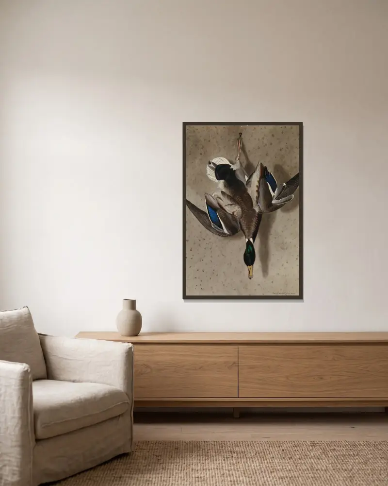 Hängande gräsand von Ferdinand von Wright gerahmt an einer Wand