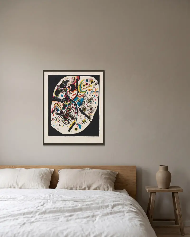 Kleine Welten III, 1922 – nr 2 av Wassily Kandinsky inramad på en vägg