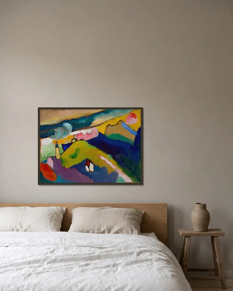 Murnau – bergslandskap med kyrka av Wassily Kandinsky inramad på en vägg