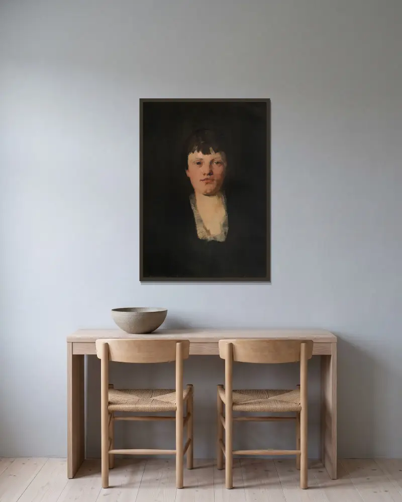 Mädchen mit viereckigem Halsausschnitt von Wilhelm Trübner gerahmt an einer Wand