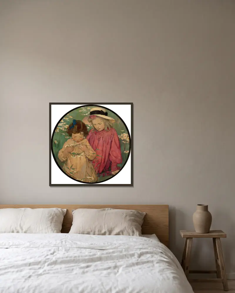 Der Gänseblümchenkranz von Jessie Willcox Smith gerahmt an einer Wand