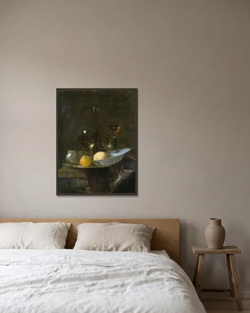 Stillleben mit Orangen von Willem Kalf gerahmt an einer Wand