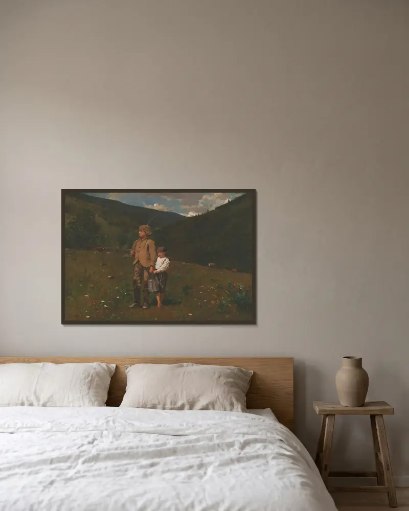 Über die Weide von Winslow Homer gerahmt an einer Wand