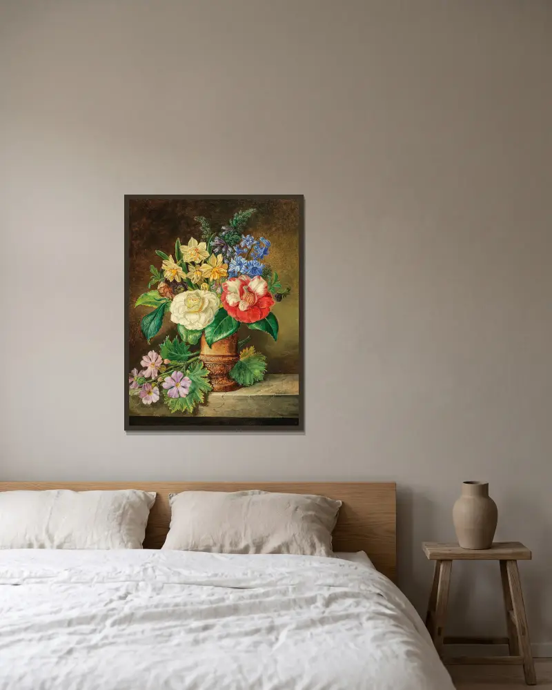 Ein Blumenstrauß mit Narzissen und Kamelien von Franz Xaver Petter gerahmt an einer Wand