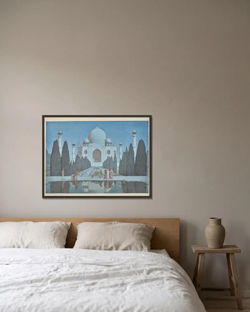 Taji Maharu no yoru, dai roku (Taj Mahal bei Nacht, Nr. 6) von Yoshida Hiroshi gerahmt an einer Wand