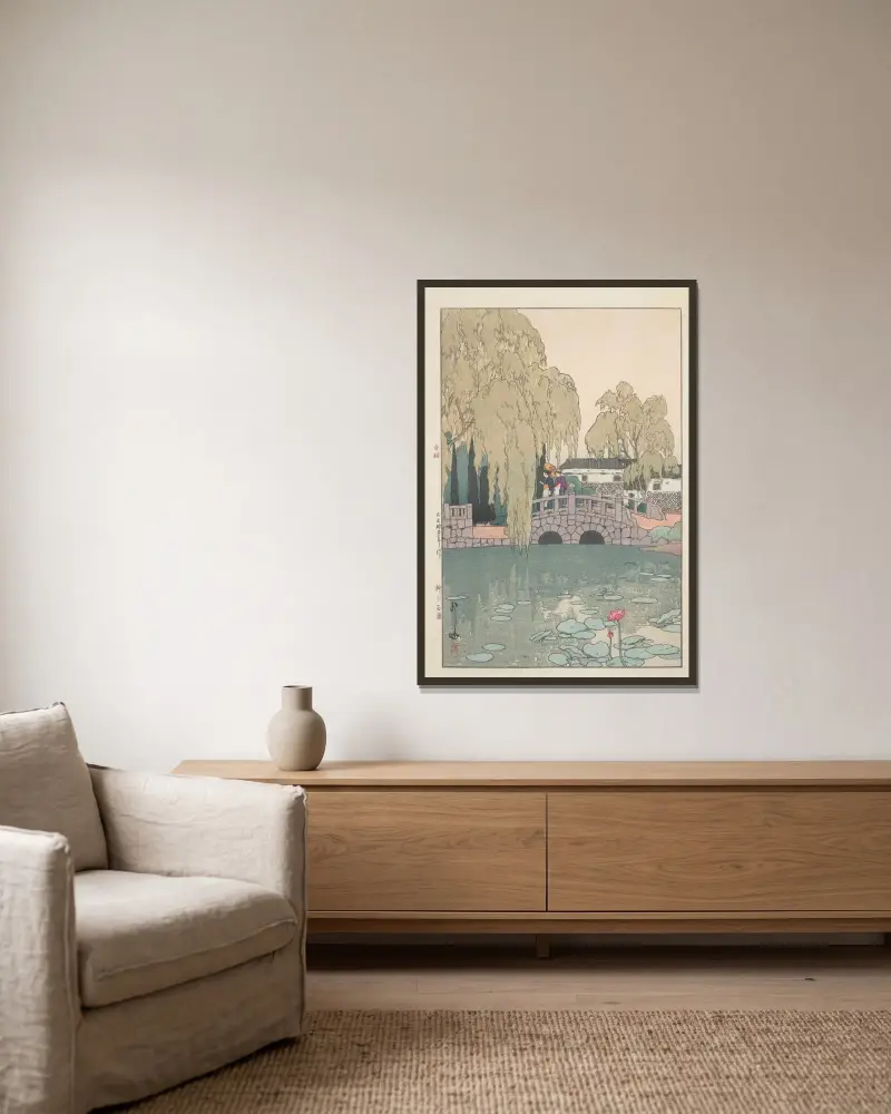 Weide und Steinbrücke von Yoshida Hiroshi gerahmt an einer Wand