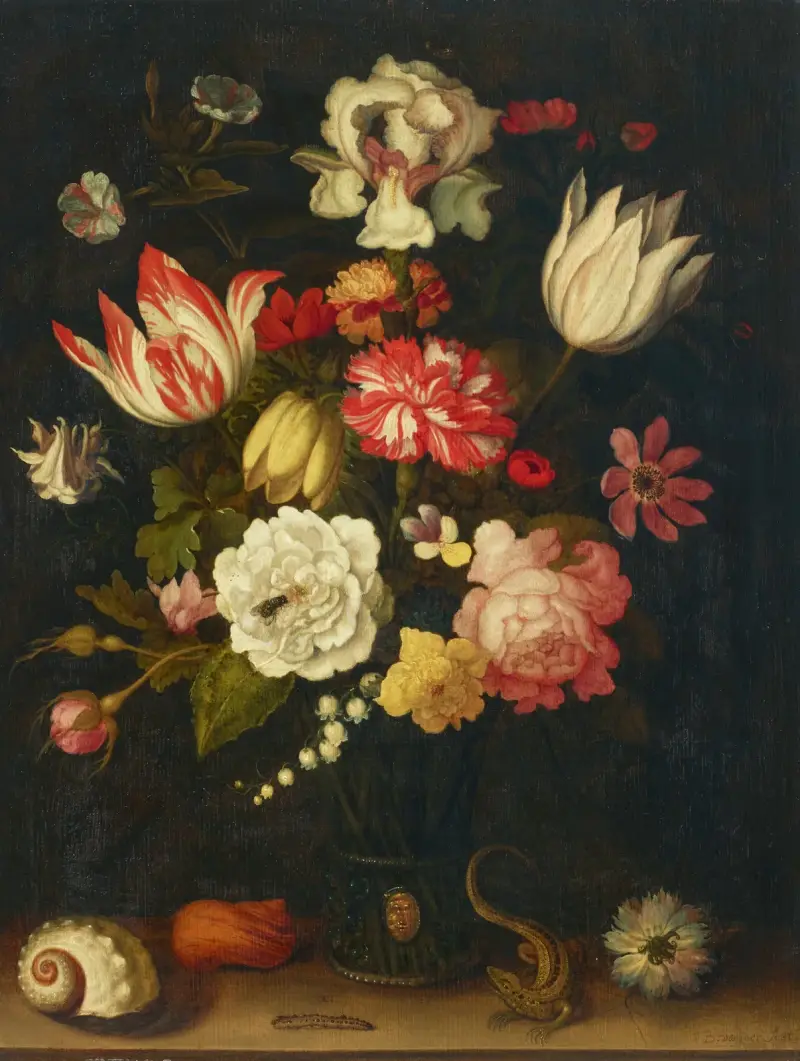 Tulpaner, nejlikor, rosor och andra blommor i en roemer med snäckor och en ödla på en avsats av Balthasar van der Ast