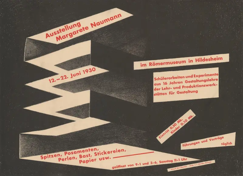 Utställning Margarete Naumann – Spetsar, possement, pärlor, bast, broderier, papper m.m. – Römermuseum Hildesheim av Kurt Schwitters