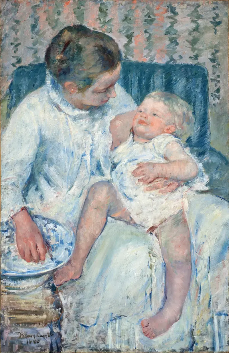 Mor som ska tvätta sitt sömniga barn av Mary Cassatt