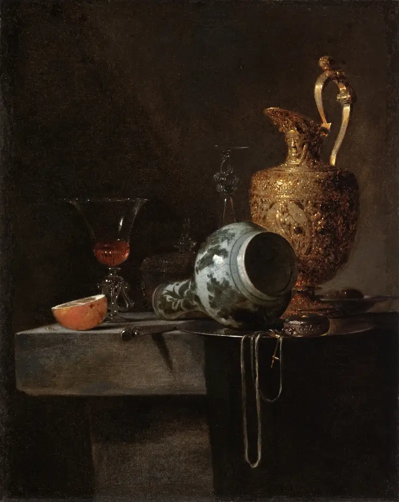Stilleben med porslinsvas, förgylld silverkanna och glas av Willem Kalf